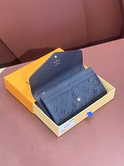 LV wallet 03 19*10.5*2CM - 3