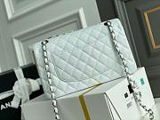 Chanel Classic Flap 25CM white  - 2