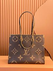 LV Louis Vuitton M44576 Onthego GM Monogram 41CM - 3