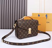 LV Pochette Métis Monogram Canvas 25*19*9CM - 2