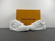 LV sneaker 2024050803 - 3