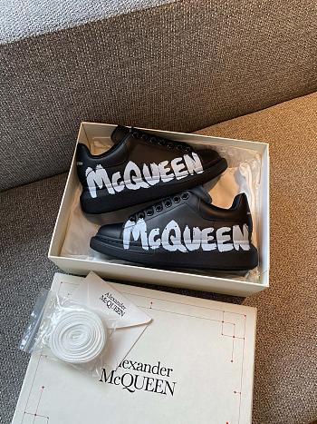 Alexander McQueen 2024050901