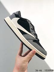 Jordan 1 low travis scott 153099M - 2