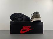 Air Jordan 1 Low OG Mocha CZ0790-102  - 3