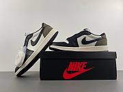 Air Jordan 1 Low OG Mocha CZ0790-102  - 4