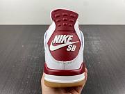 Air Jordan 4 Retro SB Varsity Red  - 6