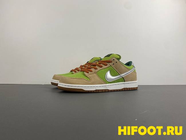 Nike SB Dunk Low Escargot  FQ7585-200 - 1