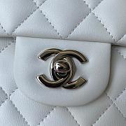 Chanel classic flap white sliver lambskin 25CM - 2