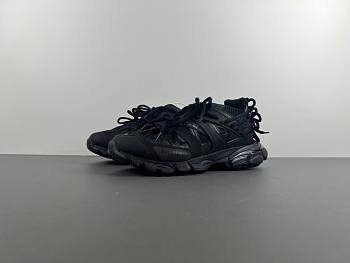 Balenciaga 2024082201