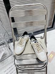 Golden Goose Sneaker 2024082301 - 2