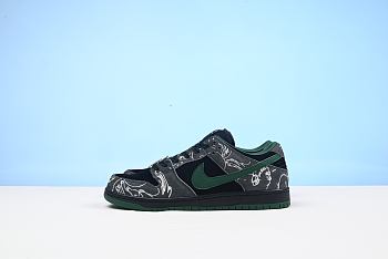 Nike SB Dunk Low There Skateboards HF7743-001