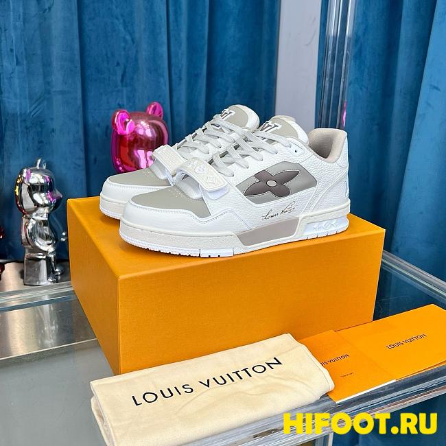 LV sneaker 2024083001 - 1