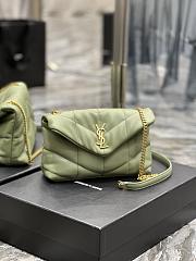 YSL LOULOU PUFFER 23CM 2024101402 - 5