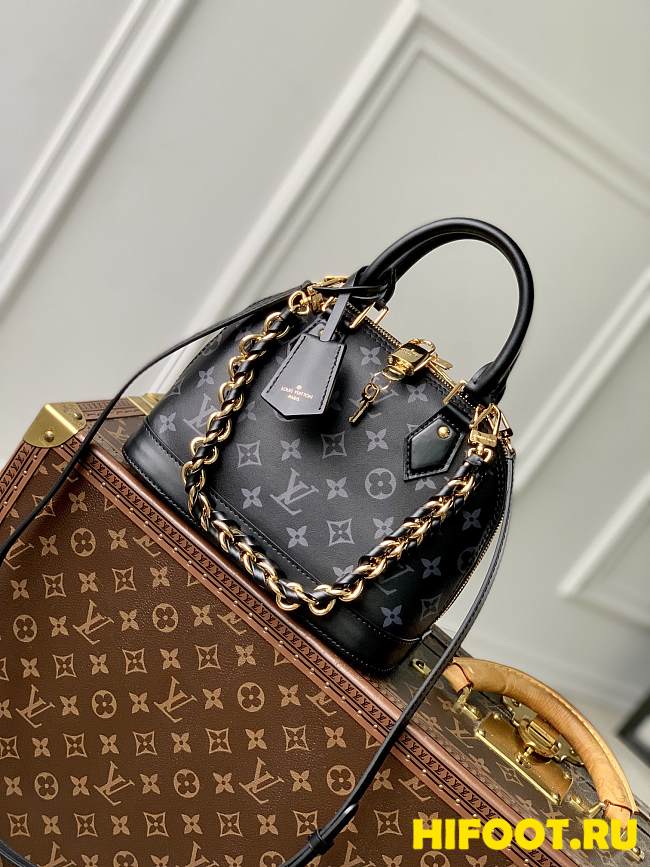 LV Alma BB black 23.5x17.5x11.5cm - 1