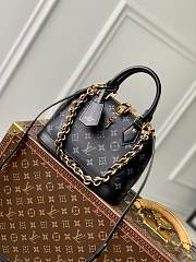 LV Alma BB black 23.5x17.5x11.5cm - 1