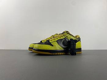 Nike Dunk Low QS Halloween Skull HV6103-300