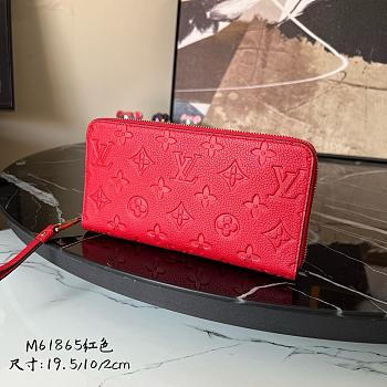 LV wallet red 19CM 2024110701