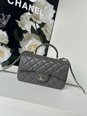 Chanel CF handle Lambskin 20CM 2024111101