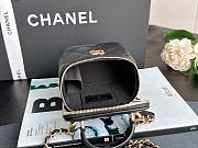 Chanel Lambskin Mini Top Handle Vanity Case 11*8.5*7CM - 4