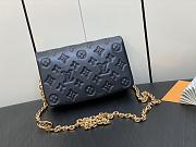 LV Louis Vuitton Pochette Coussin Black M80742 20 x 14 x 8 cm - 4