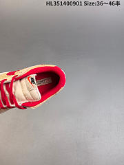 Nike Dunk Low Retro SE Strawberry Waffle  HJ9100-294 - 2