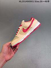 Nike Dunk Low Retro SE Strawberry Waffle  HJ9100-294 - 3