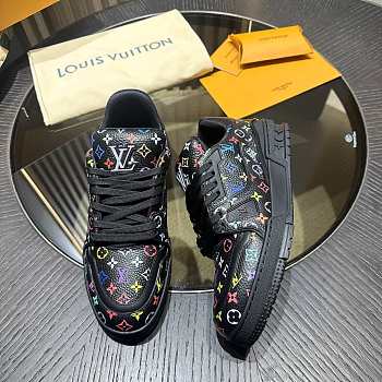 LV sneaker 2025010204