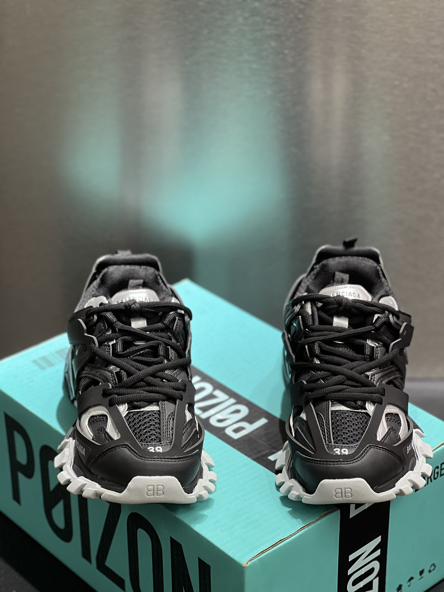 Ba*len*cia*ga track sneaker 2025012701