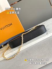 LV easy pouch on strap monogram empreinte 19CM  - 5