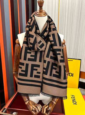 Fendi scraf 2025030301