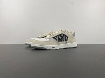 Dior sneakers 2025031701