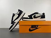 Travis Scott x Air Jordan LV LX1988-200 - 3