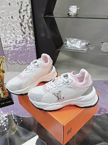 LV sneaker 2025031801