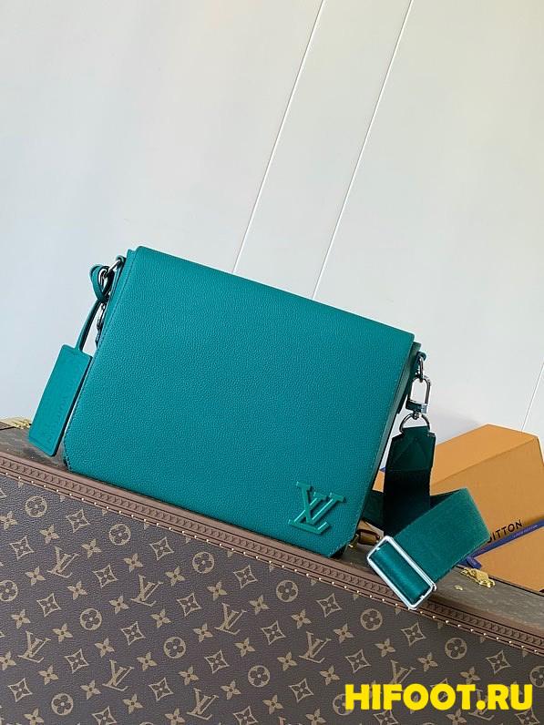 LV Takeoff Messenger  Aerogram 28*24*10CM - 1