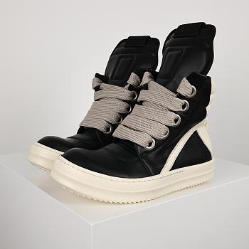 Rick Owens 2025032701