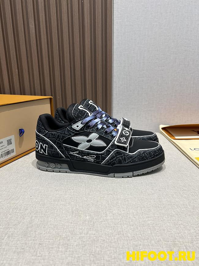 LV sneaker 2025032801 - 1