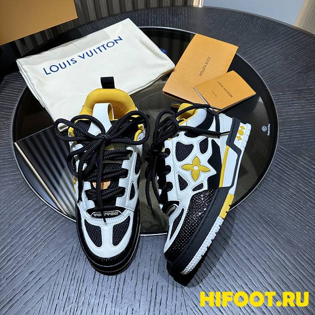LV sneaker 2025041201 - 1