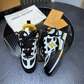 LV sneaker 2025041201