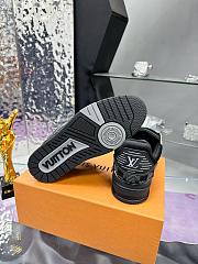 LV sneaker 2025041901 - 3