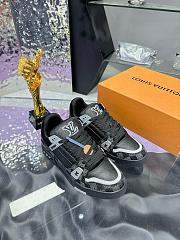 LV sneaker 2025041901 - 2