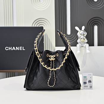 Chanel 25 Small Handbag Grained Calfskin & Gold-Tone Metal black 30cm