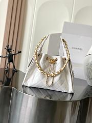 Chanel 25 Small Handbag Grained Calfskin & Gold-Tone Metal White 30cm - 1