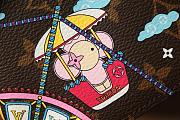 LV  Passport Cover Monogram (3 Cqrd Slot) Vivienne Holiday Rose Ballerine Pink - 4