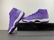 Air Jordan 11  CT8012-555  - 4