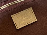 LV Anytime MM Monogram Empreinte Leather 27x14x42cm 20252052702 - 2