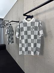 LV T-shirt 2025061001 - 1