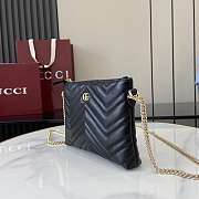 Gucci GG Marmont pochette with chain black 21x15x3.5cm - 5