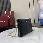 Gucci GG Marmont pochette with chain black 21x15x3.5cm - 4