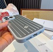 rimowa phone case  - 5