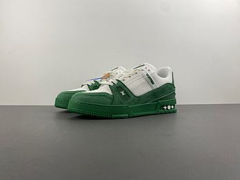 LV sneaker 2025071701